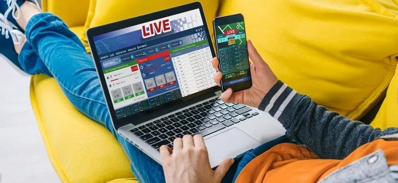 cập nhật tin tức từ các diễn đàn